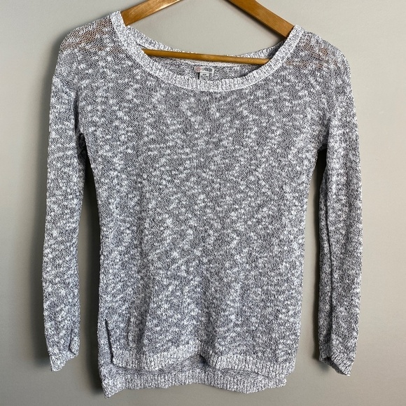 Guess‎ Women's Gray + White Glitter Lightweight See-Through Sweater Size Medium - Picture 1 of 12